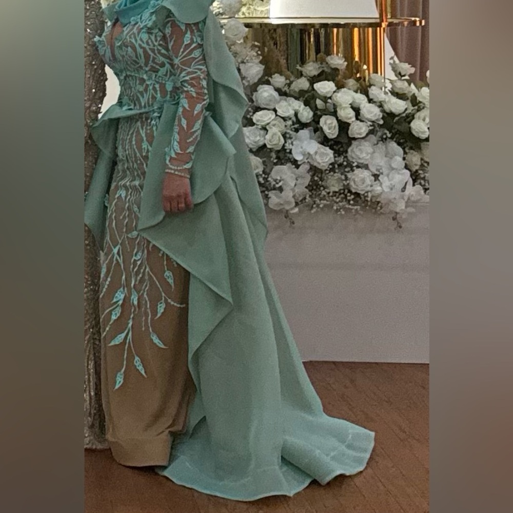 Chic Mint Green Wedding Gown